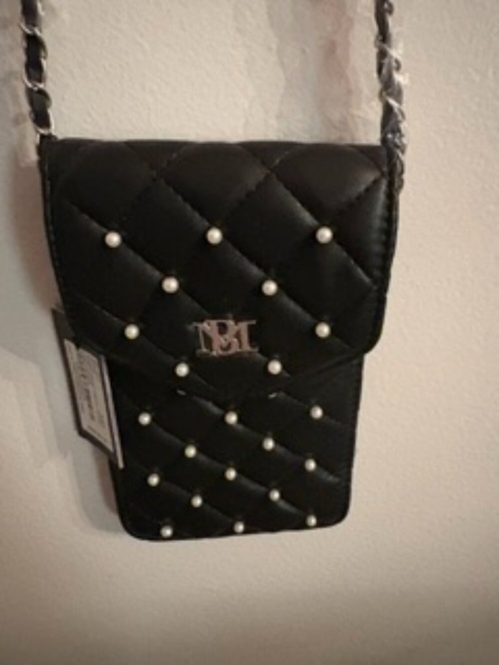 Brand New Badgley Mischka Pearls Phone Case w/insert card holder NWT $20